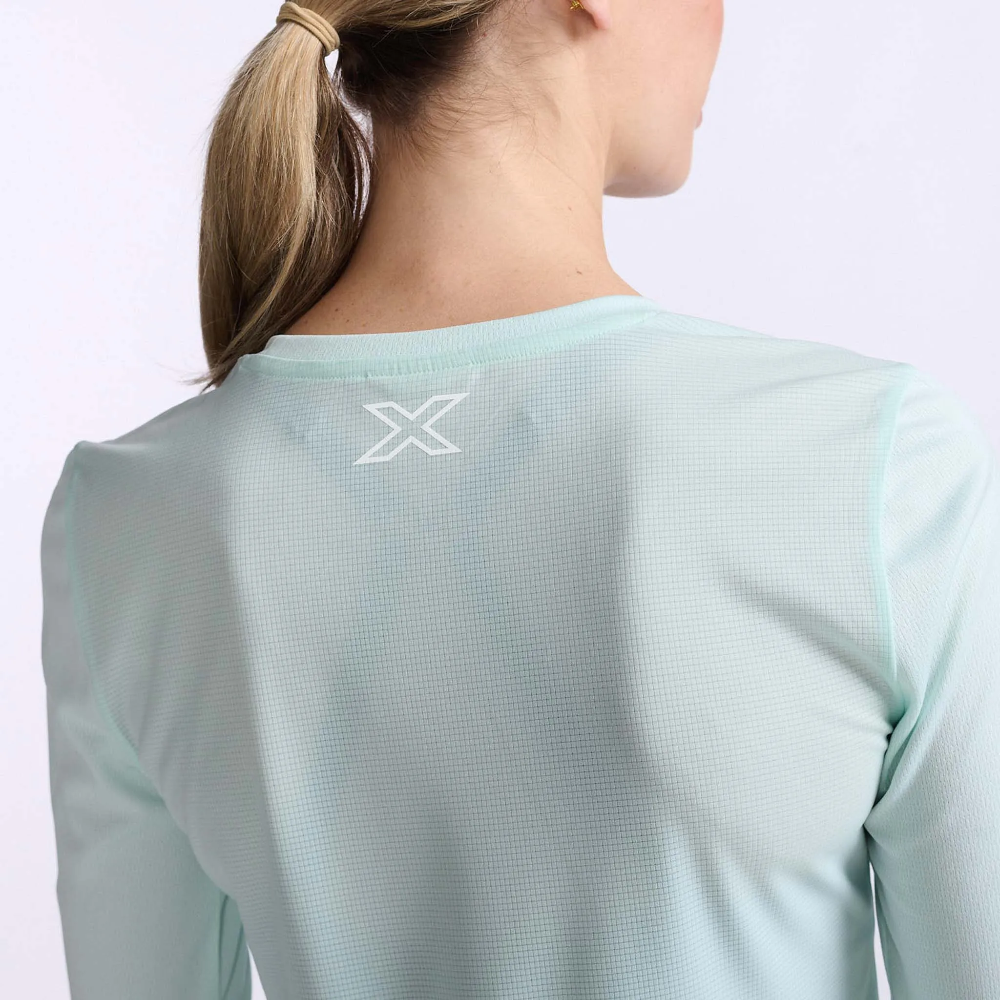 2XU | Women's Aero L/S - Glacier