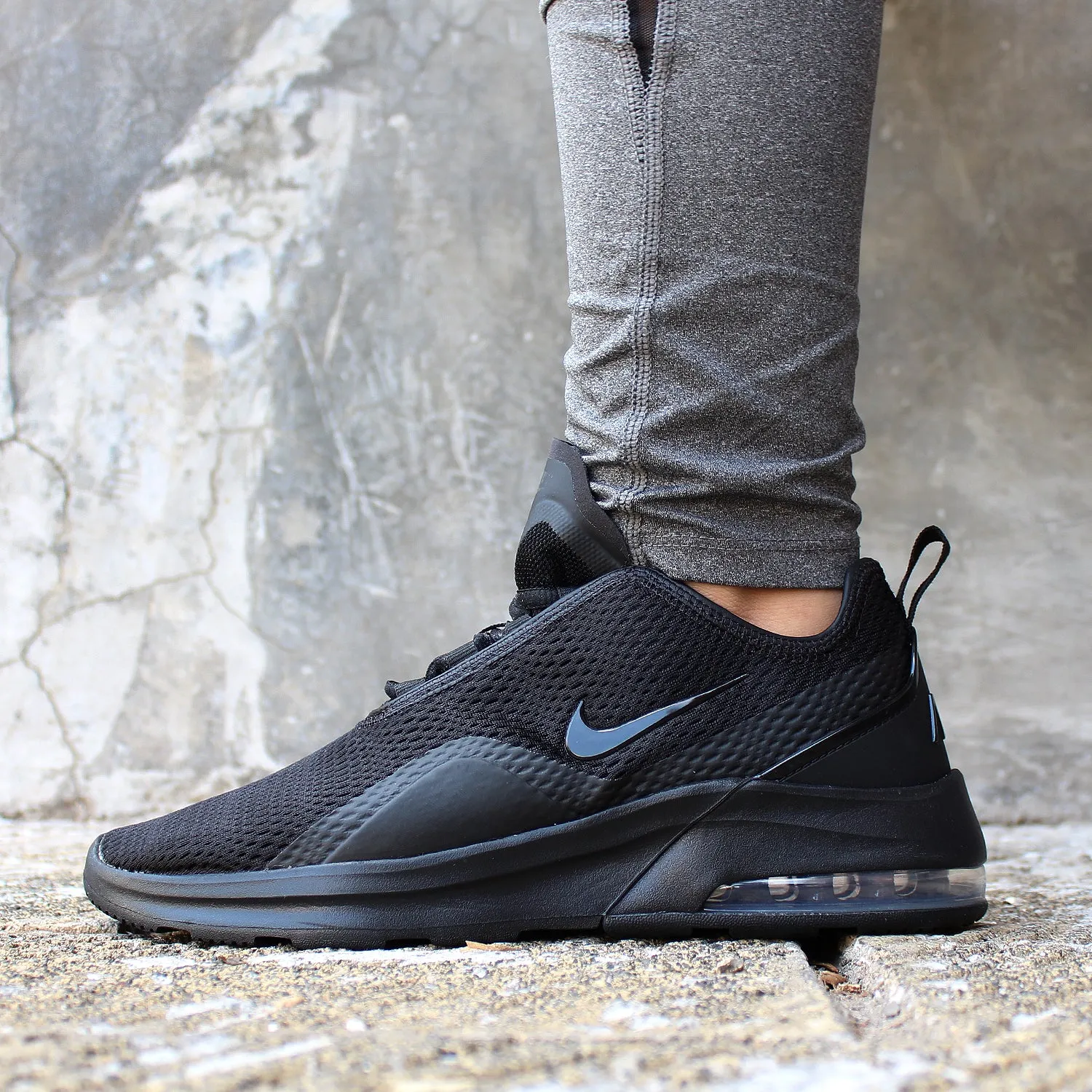 Air Max Motion 2