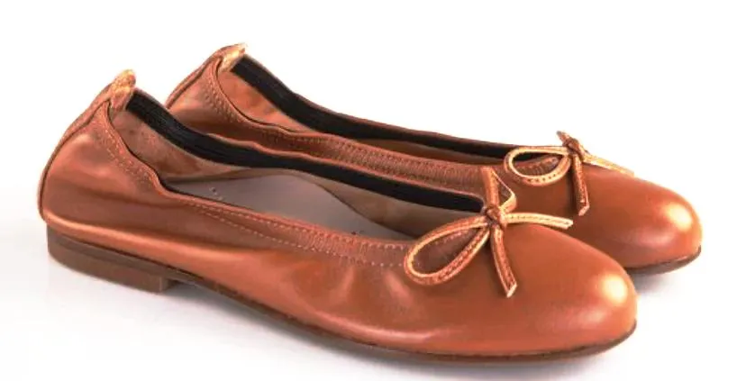 Beberlis Womans Mestizo Tibesti Camel Leather Elastic Back Flats