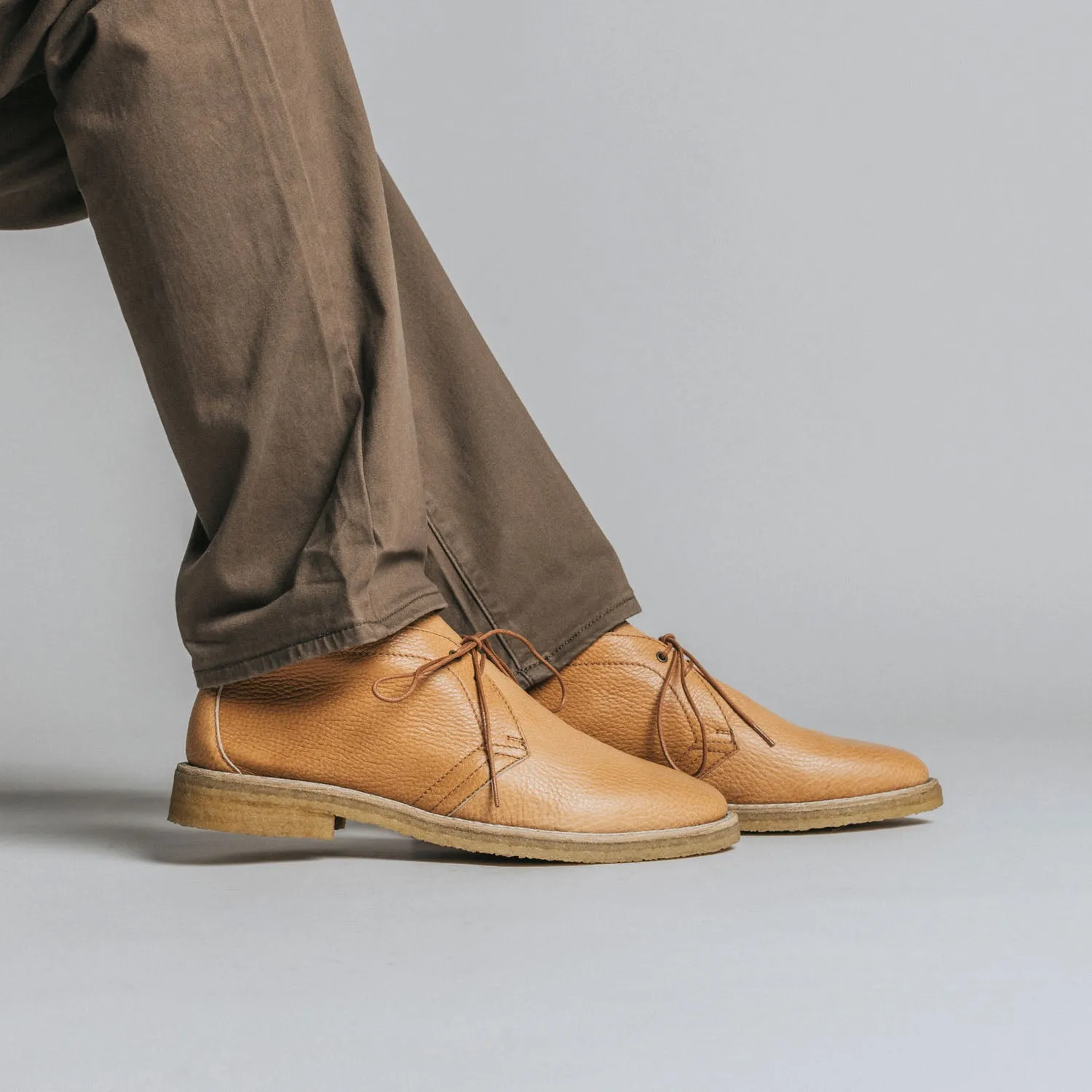 The Chukka Boot in Honey (Last Chance, Final Sale)