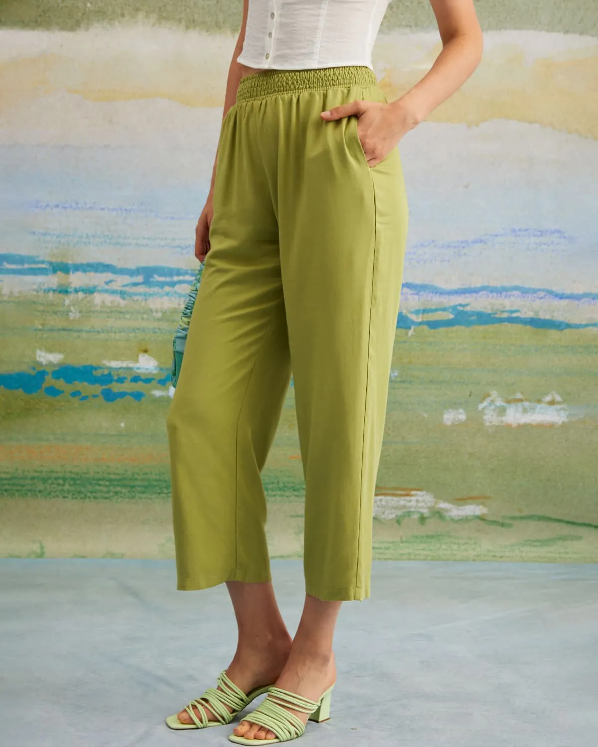 The Green Elastic Waist Straight Ninth Pants